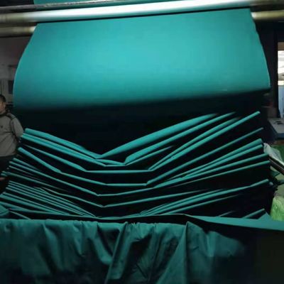 中等重量 軽量 桃のポップリン 織物 65% ポリエステル 35% 医療服用綿