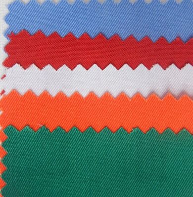 130*70 純染色ポリエステル/綿 T/C 65% 35% 看護師の制服用作業服用 織物