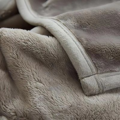 快適で耐久性のある100%ポリエステル メモリー フラネル 家庭用繊維用
