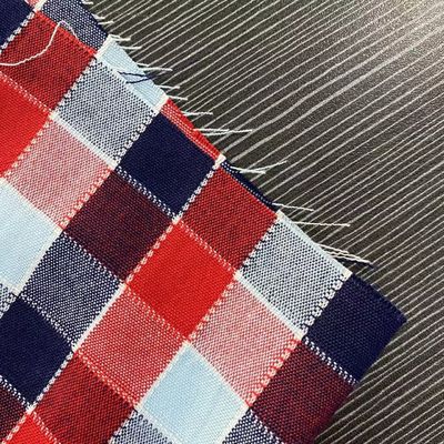 フロレッセンスの糸 染色布 シンプル トウィル 1 1 織物 学校用スーツ 労働服 価格