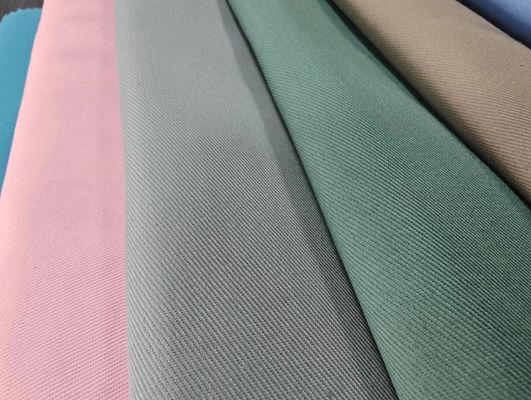 Whosale 40-60GSM 63D*63D ポリエステル内膜 210T カスタマイズされた色でタフェタ布